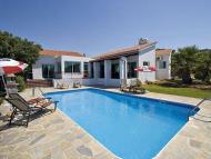 Foto van Villa Niovella in Latsi